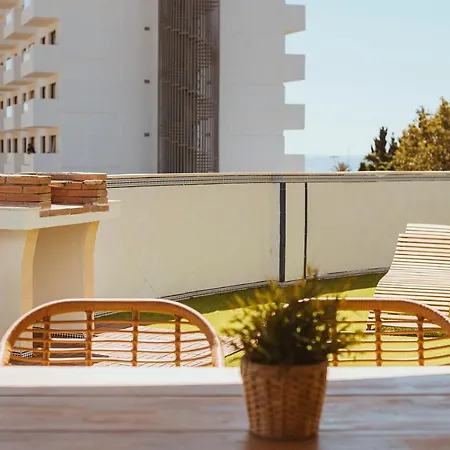 Con Gran Terraza Junto A La Playa Apartment